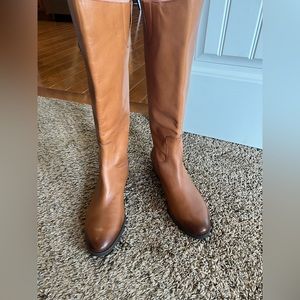 Brown boots size 10M, new without tags